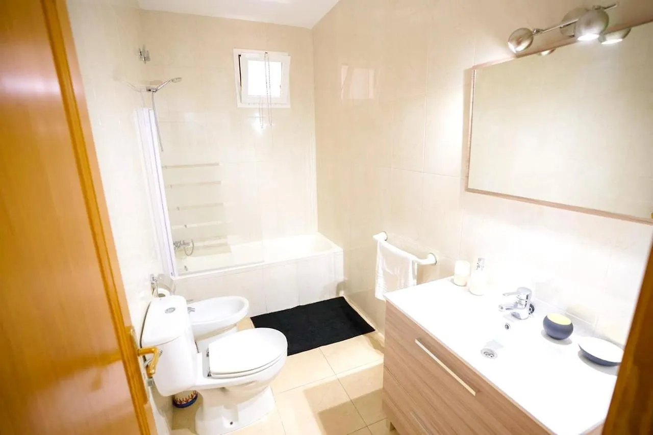 2 Bedrooms Appartement At Alcudia 100 M Away From The Beach With Furnished Terrace And Wifi Apartmán